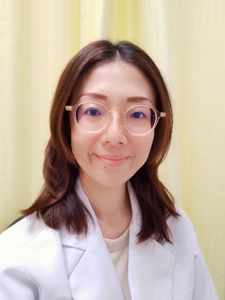 Physician Yeo Li Li